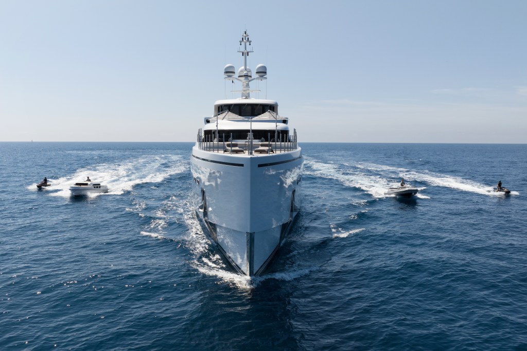 Soundwave cruising